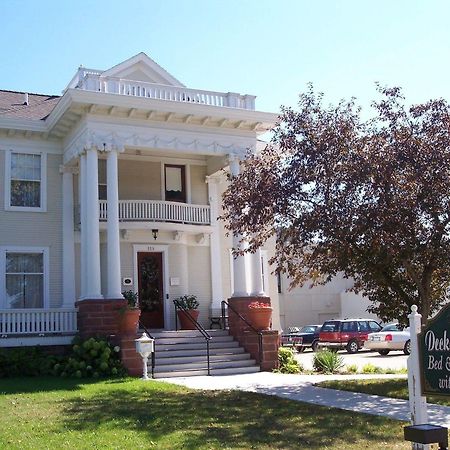 The Decker House Hotel Mason City Exterior foto